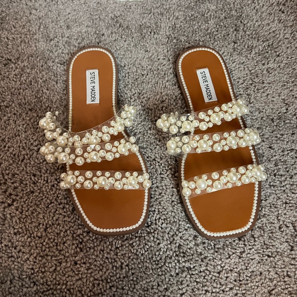 Steve Madden Taye sandal clear straps with pearl embellishment 9.5